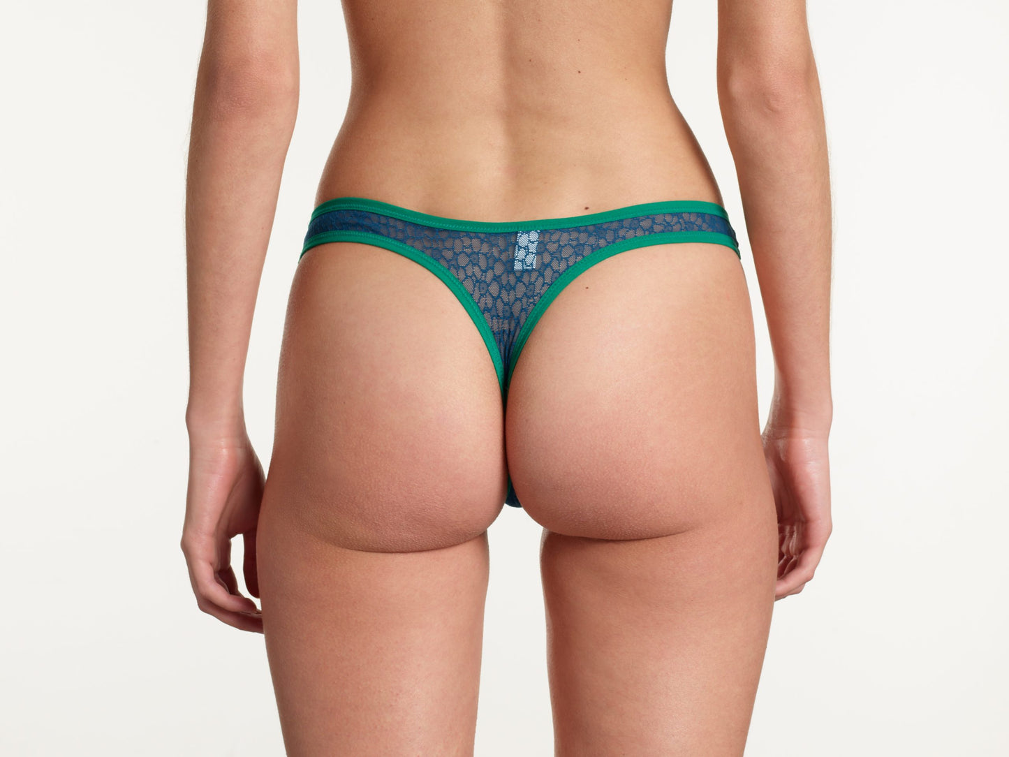 Lily Thong
