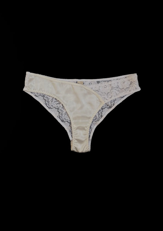 Kirsten Panty